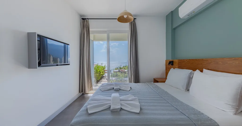 découvrez notre sélection d'hébergements confortables et adaptés à tous vos besoins pour un séjour agréable et mémorable.